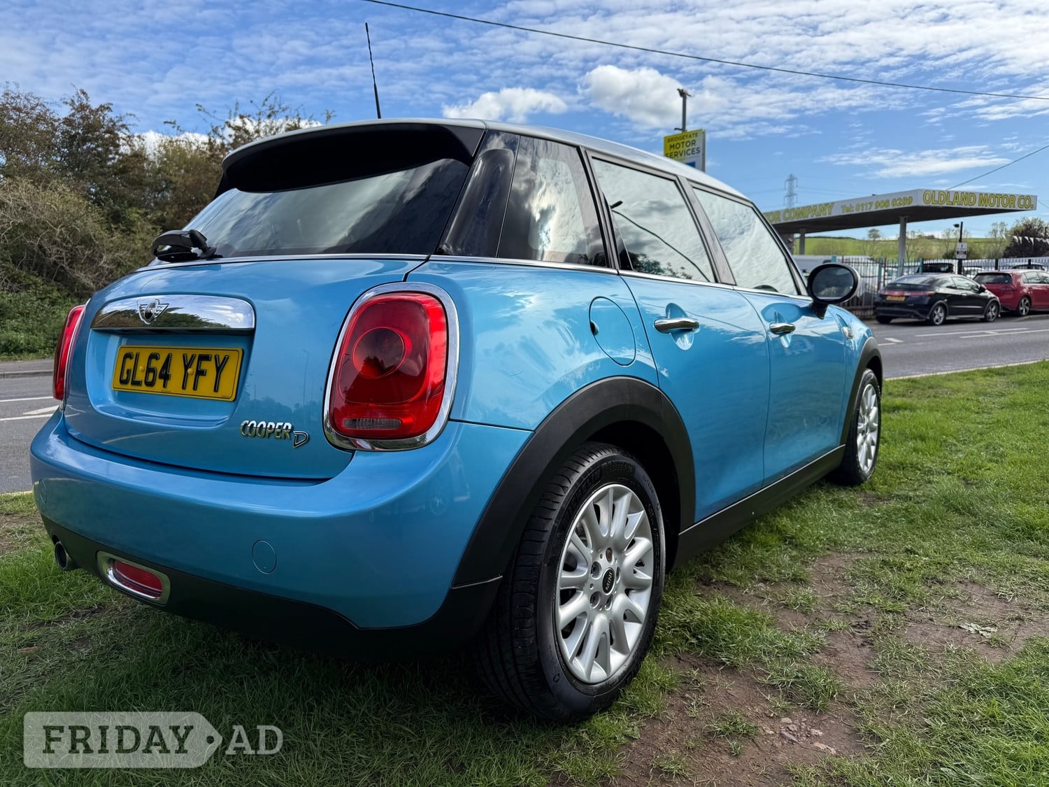 [ berth ]Mini Hatch