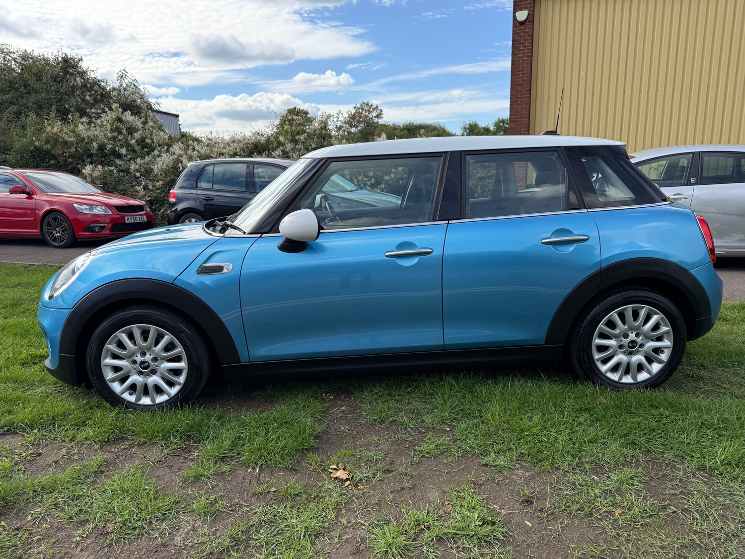 Mini Hatch 2015 - Cars