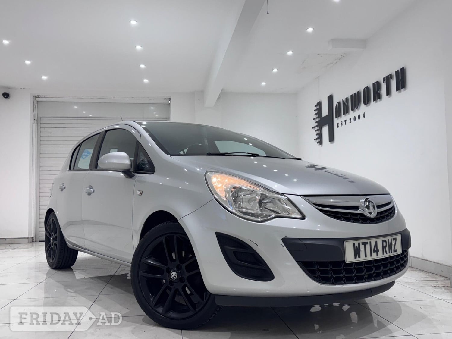 Vauxhall Corsa 2014 in Hounslow