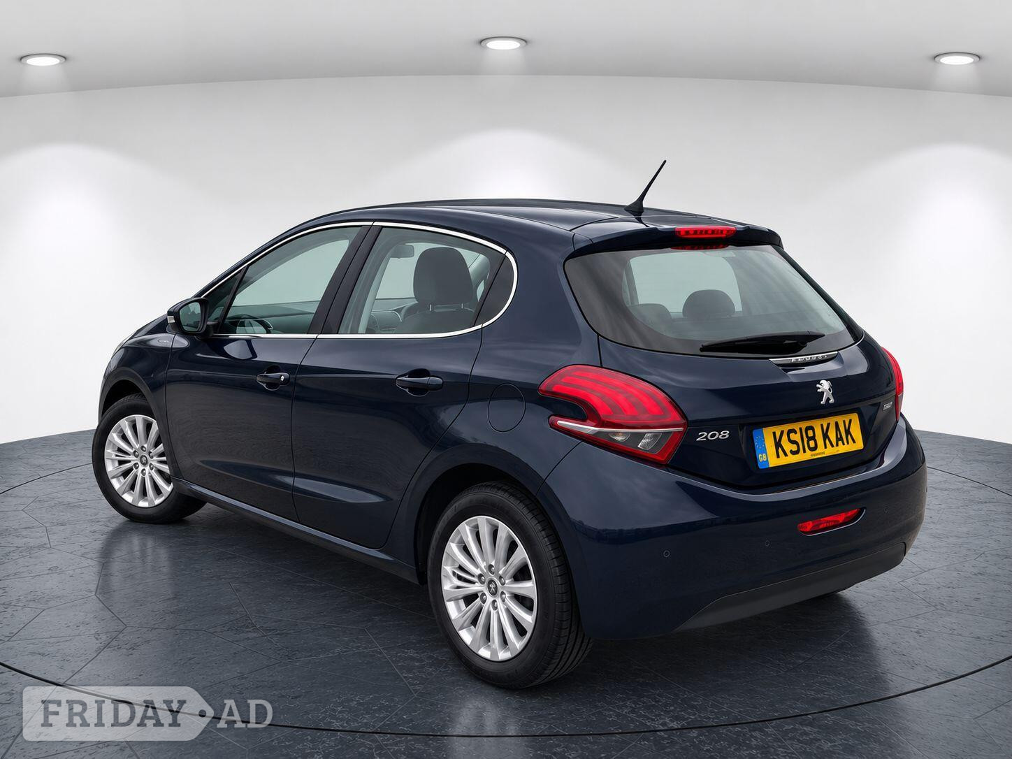 [ berth ]Peugeot 208