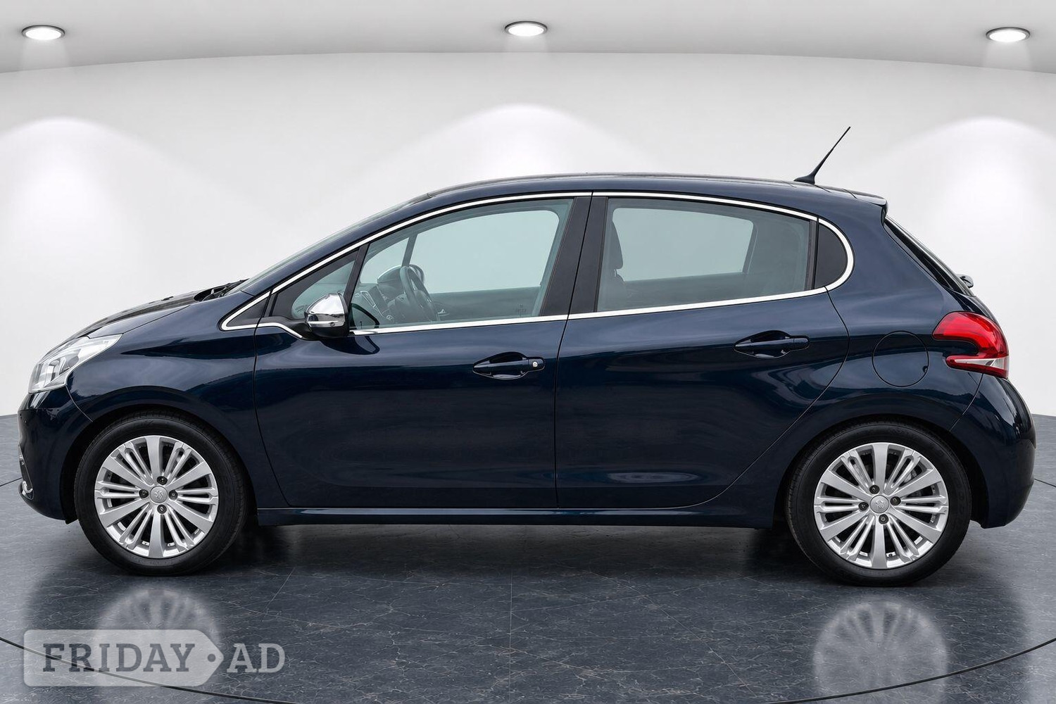 Peugeot 208 2018 - Cars in Walsall