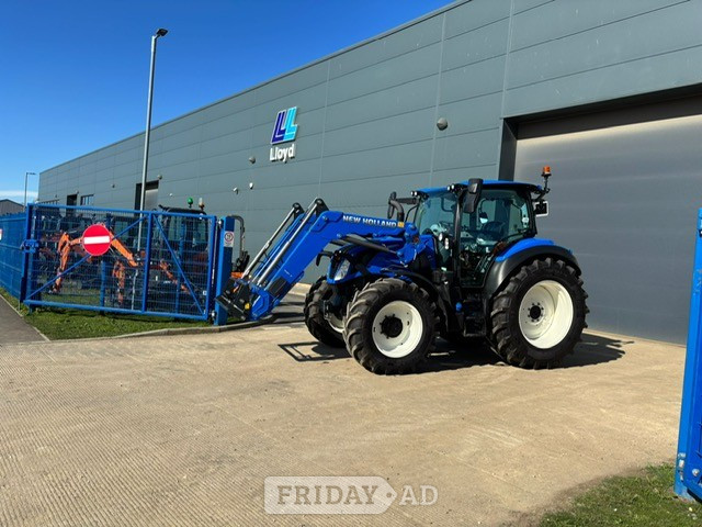 New Holland T5.140 Dynamic Command () Tractor