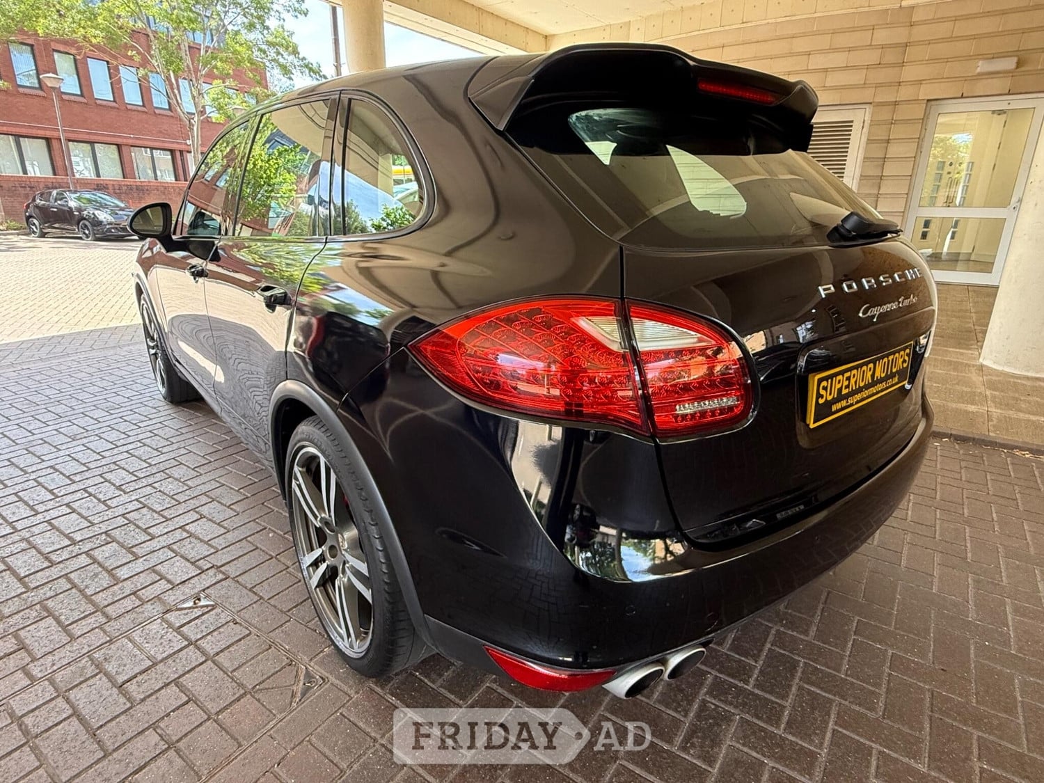 Porsche Cayenne 2012 - Cars in Staines