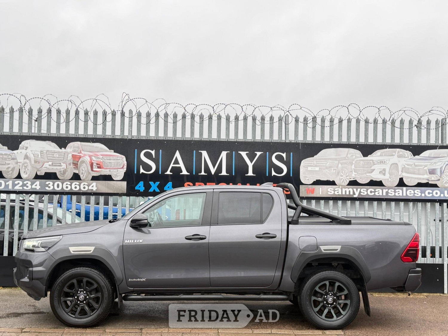 Toyota Hilux 2022 - Vans & Commercial Vehicles in Bedford