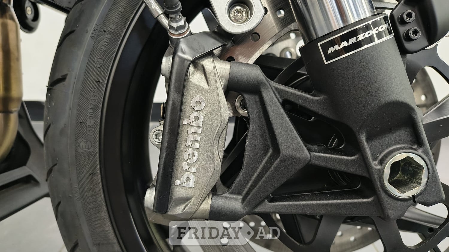 QJMOTOR SRK 921 2026 - Motorbikes, Scooters & Quads