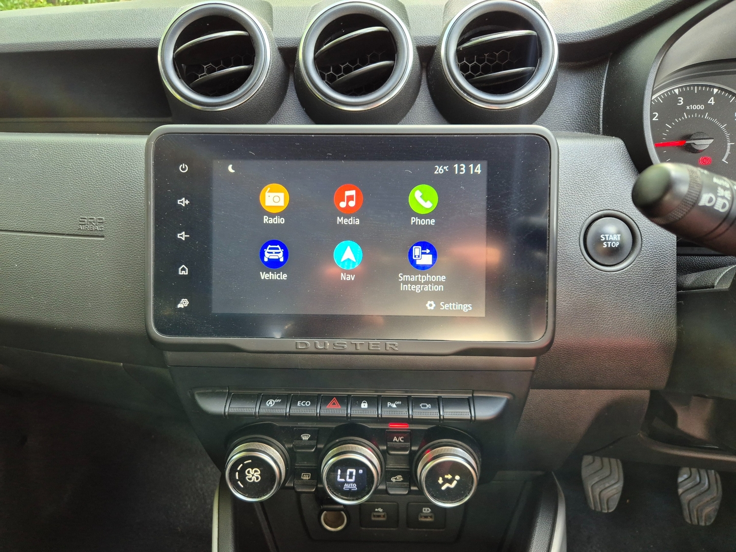 Dacia Duster 2022 - Cars in East Molesey