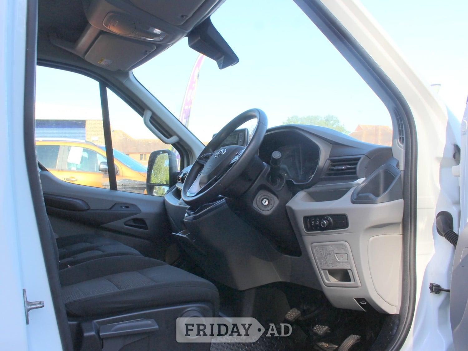 Maxus Deliver 9 2023 - Vans & Commercial Vehicles