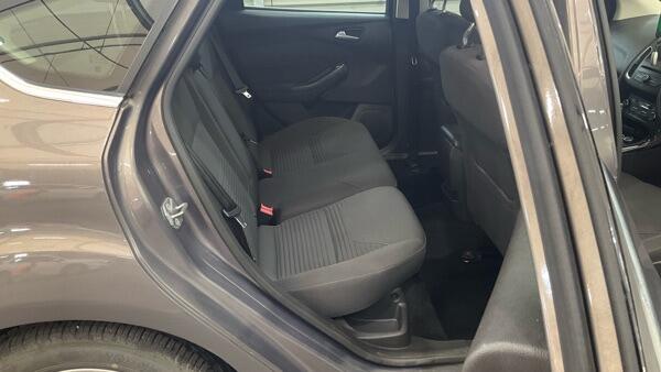 [ berth ]Ford Focus