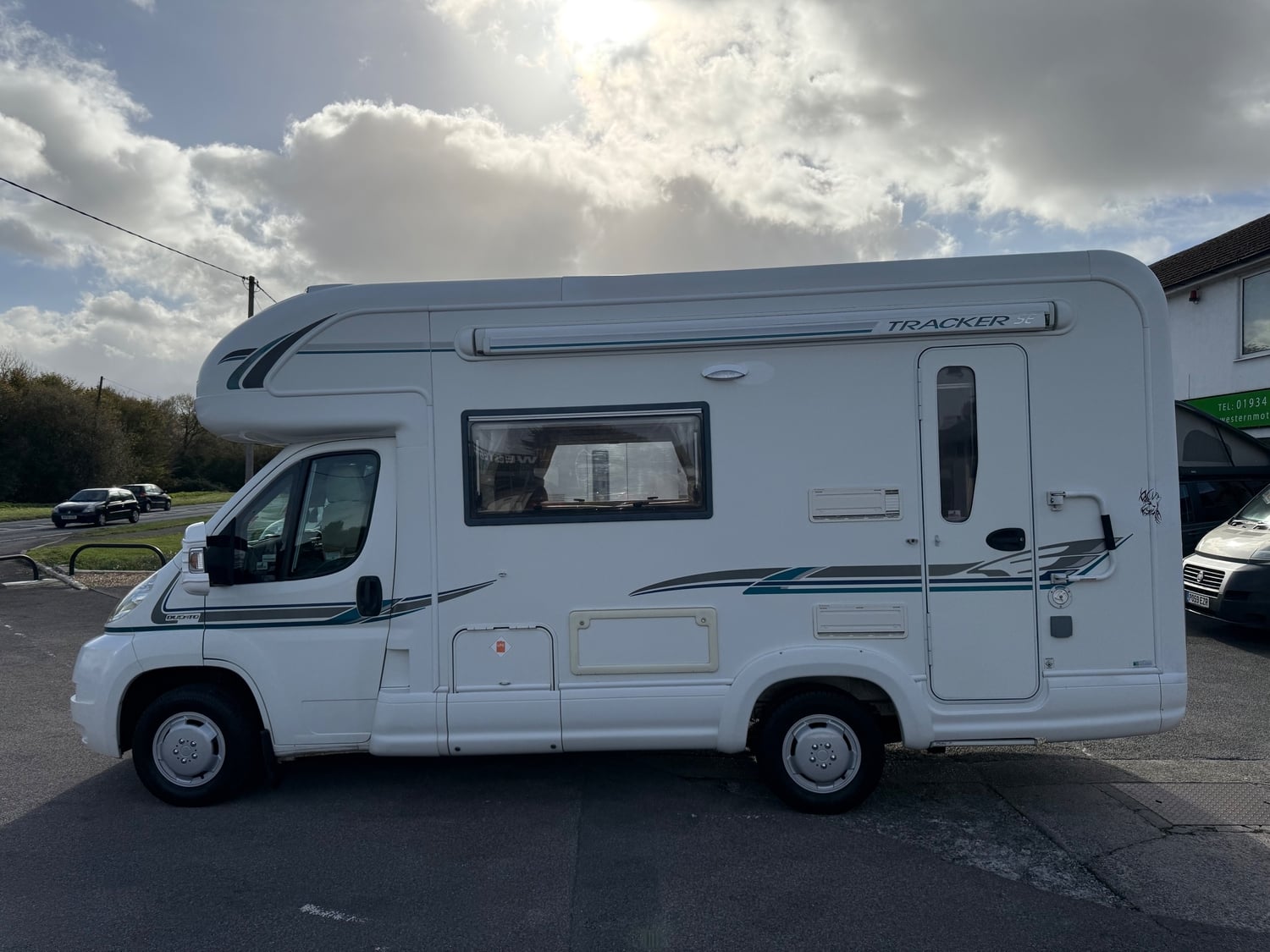 Auto-Trail Tracker EKS HI-Line Weston-Super-Mare