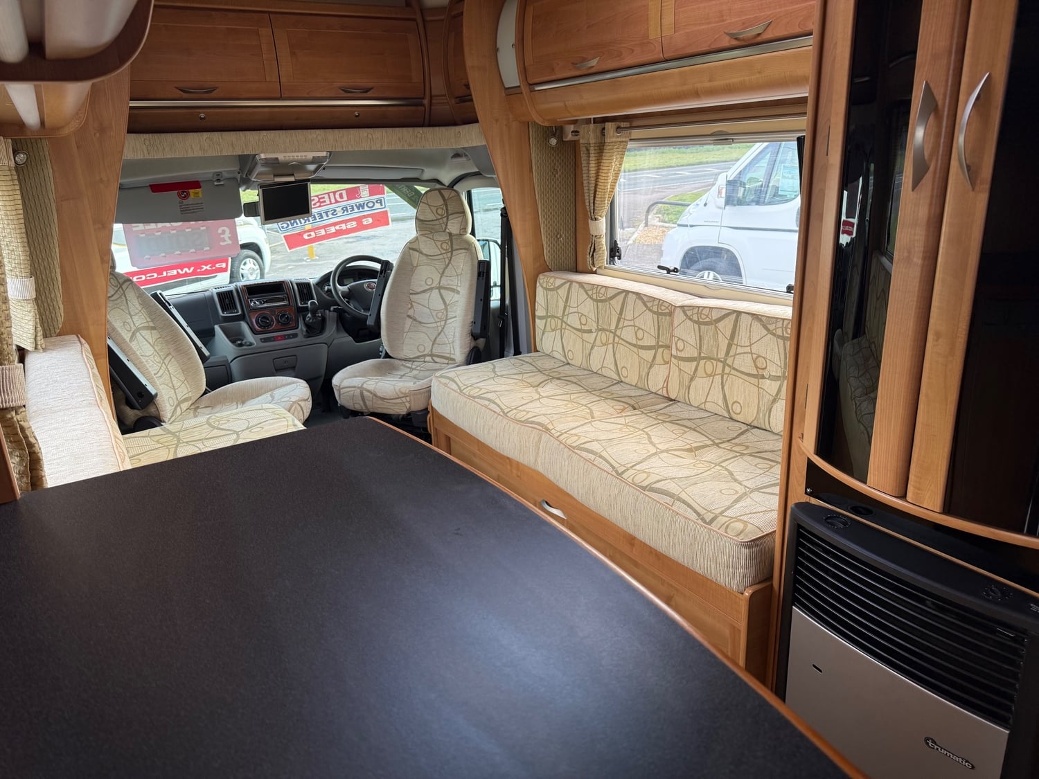 Auto-Trail Tracker EKS HI-Line 2008 - Motorhomes & Caravans