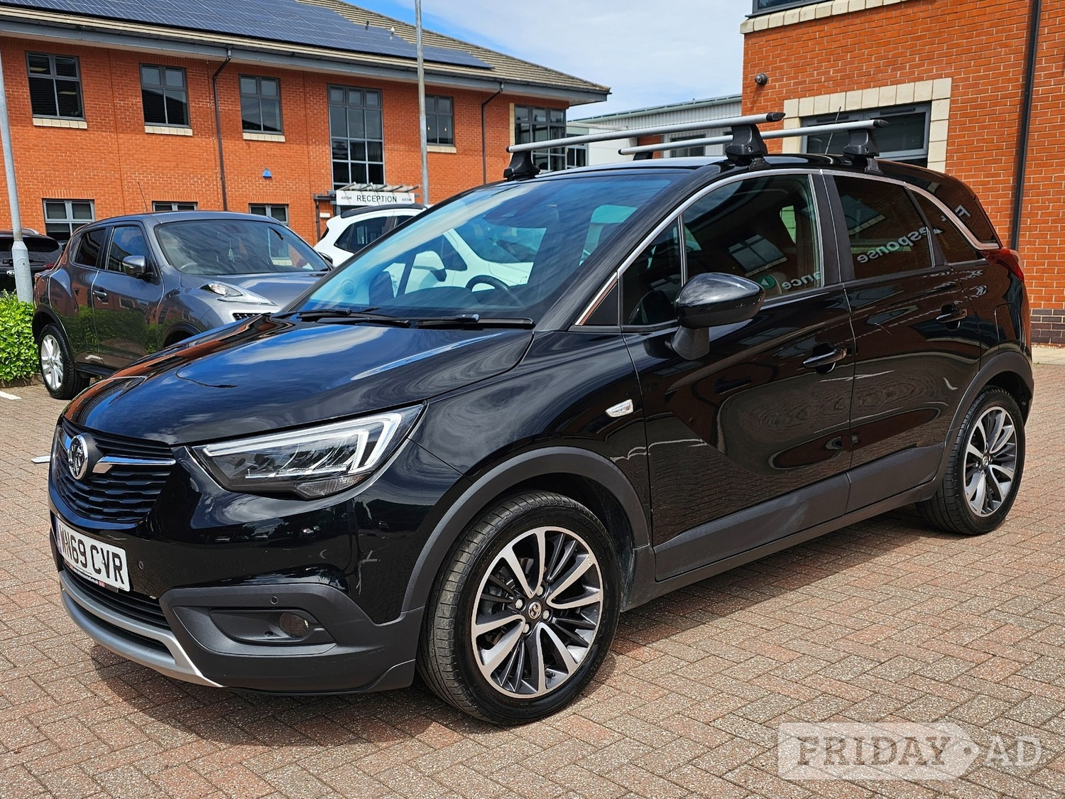 [ berth ]Vauxhall Crossland X