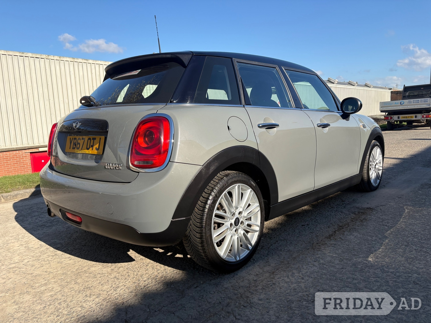 [ berth ]Mini Hatch