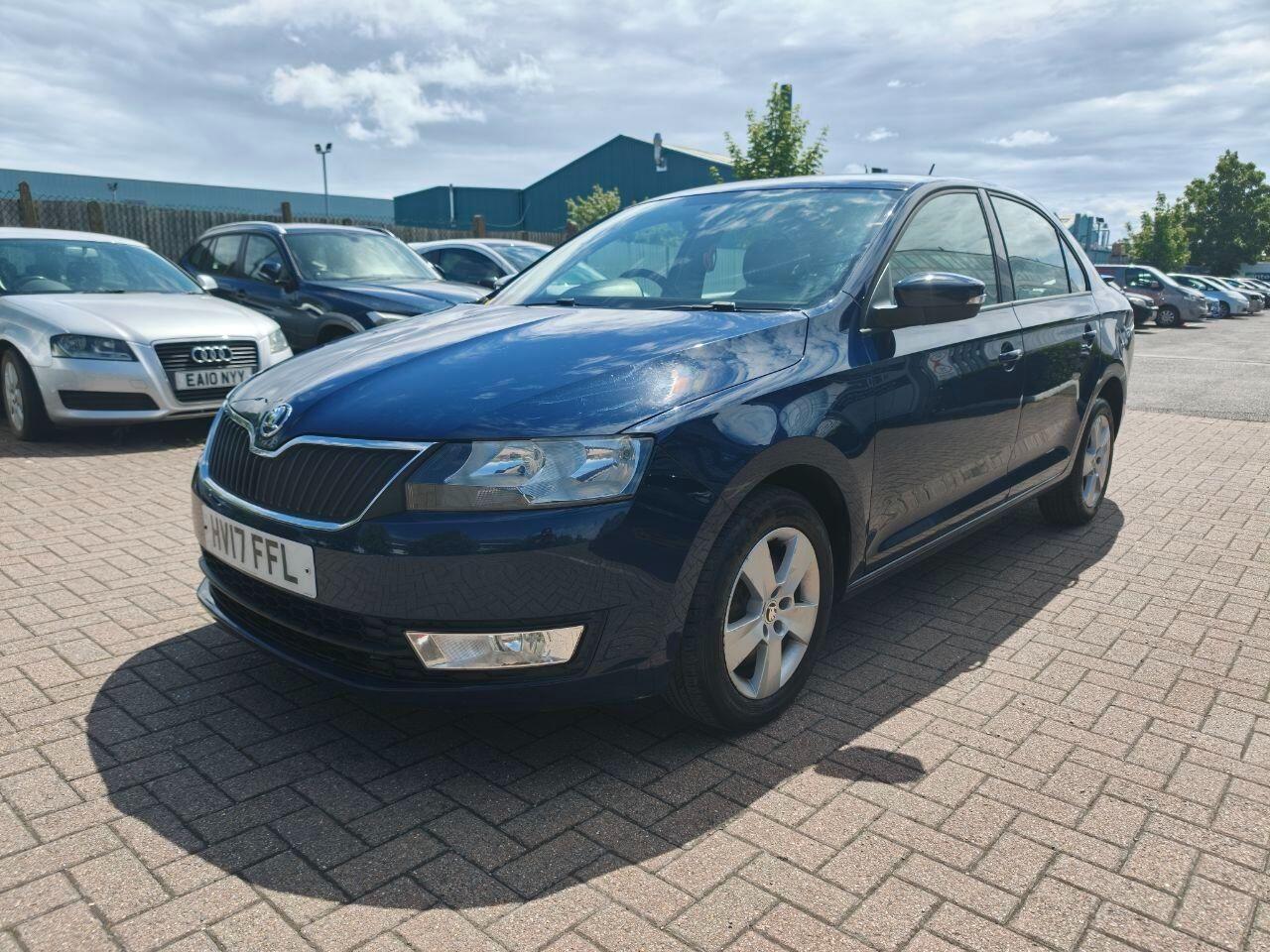 [ berth ]Skoda Rapid