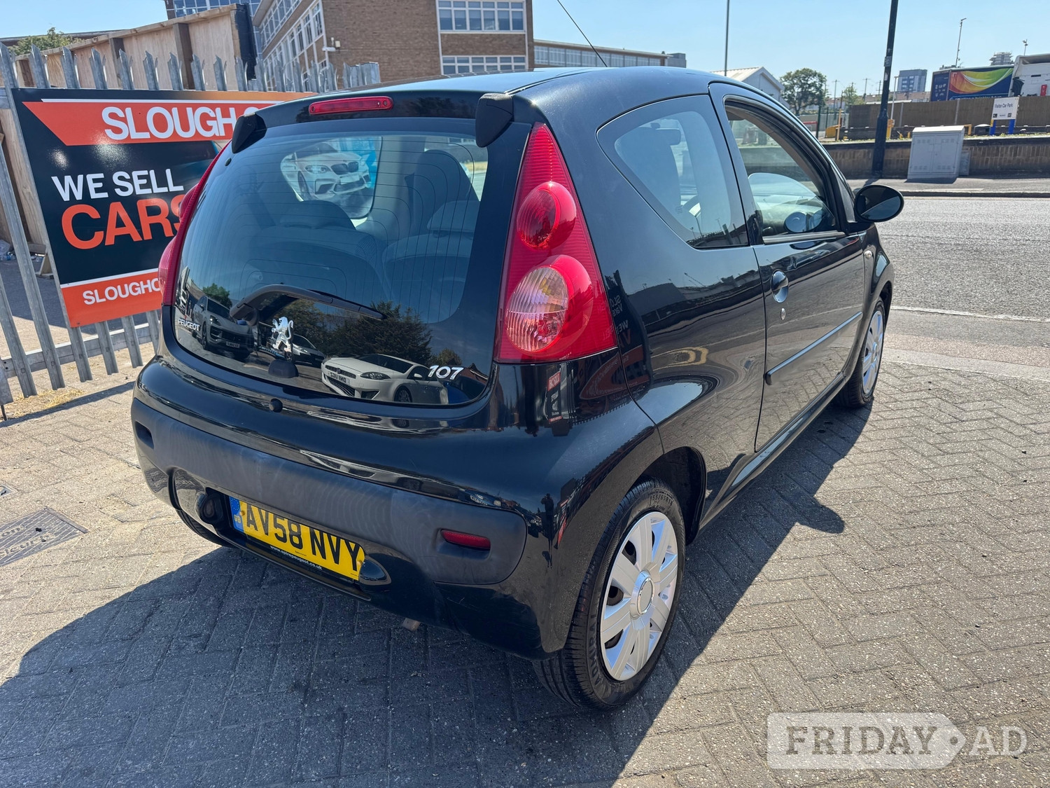 Peugeot 107 2008 - Cars in Slough