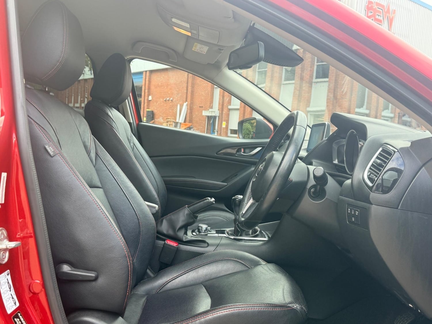 [ berth ]Mazda 3