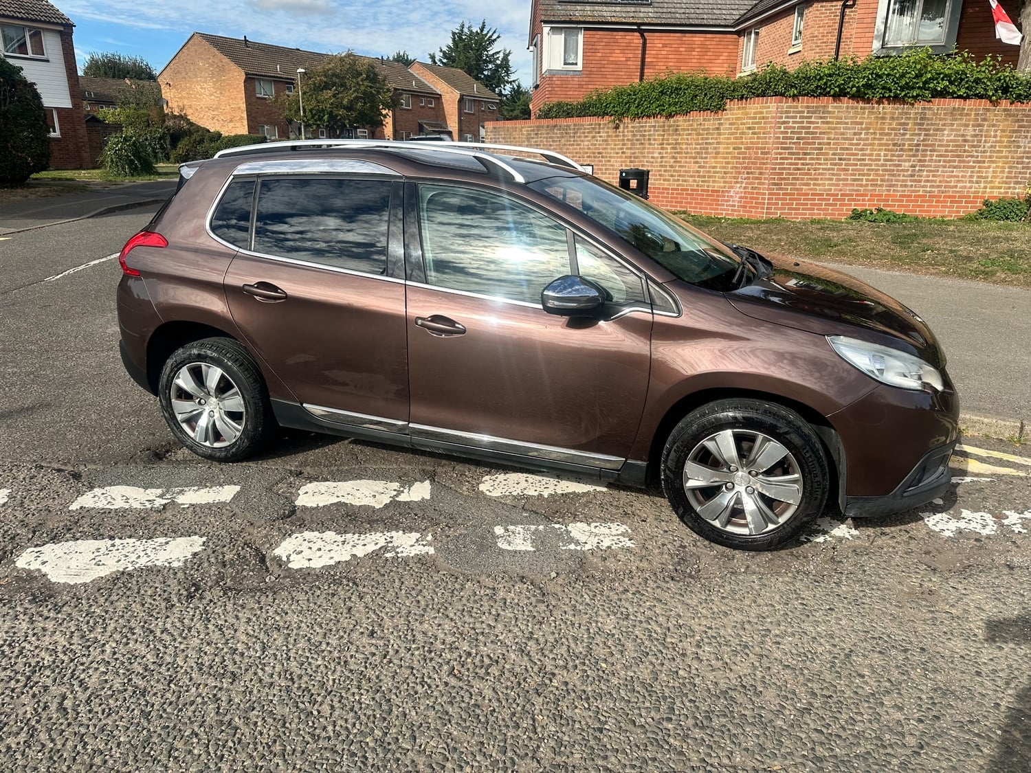 Peugeot 2008 2014 - Cars