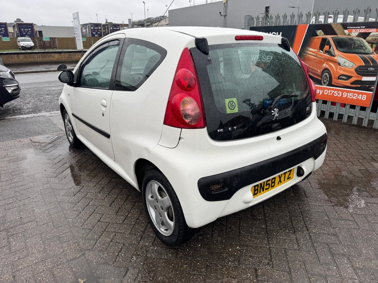 [ berth ]Peugeot 107