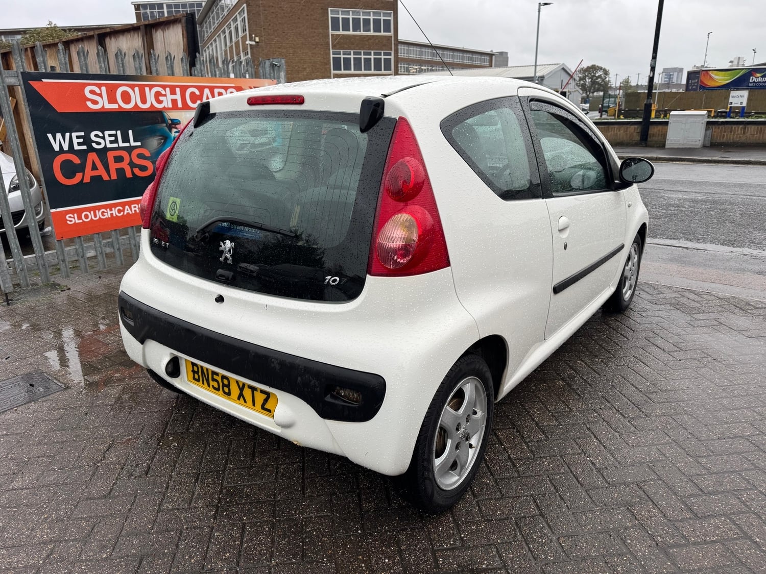 Peugeot 107 2008 - Cars in Slough