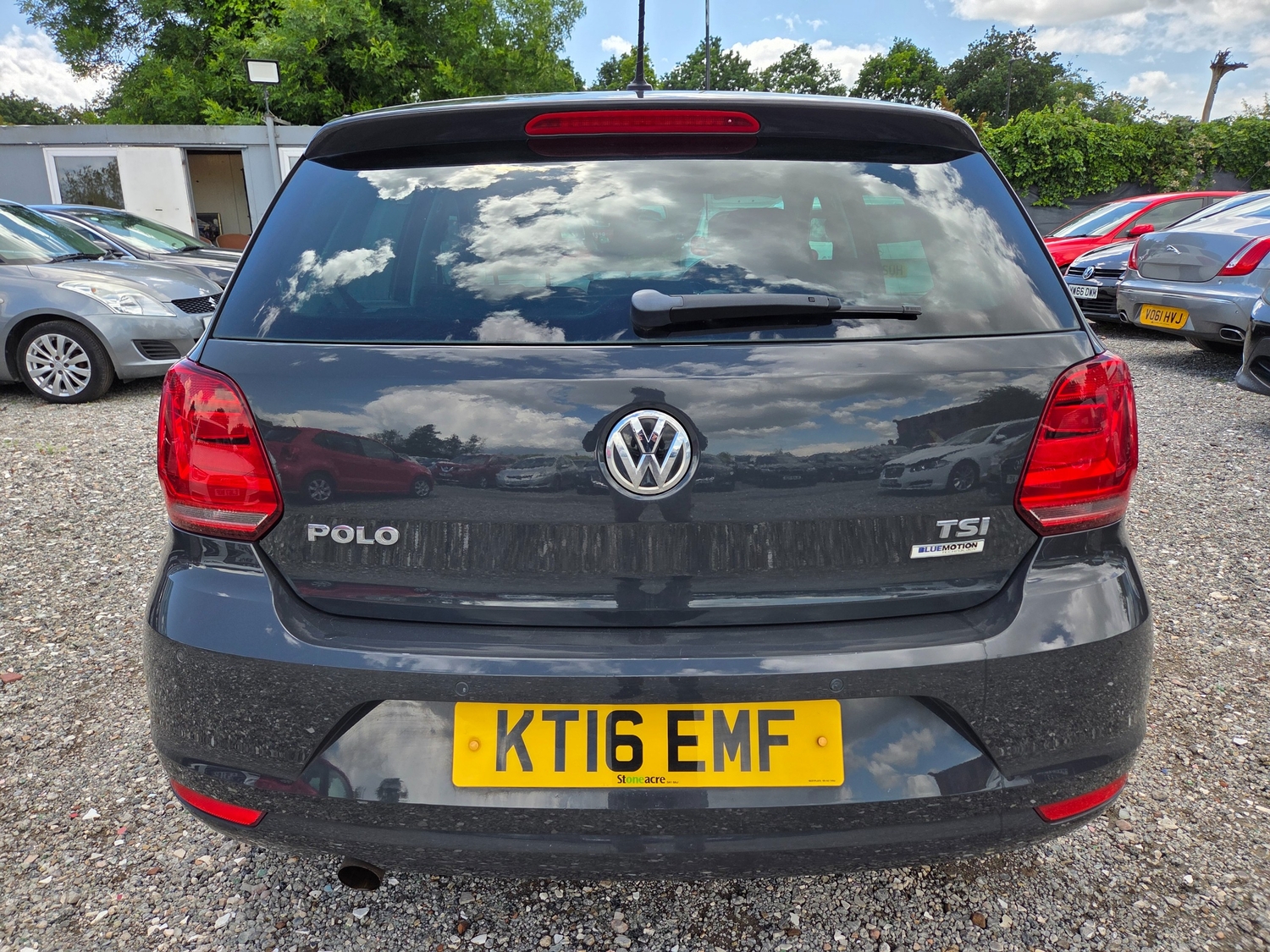 Volkswagen Polo 2016 - Cars in Leicester