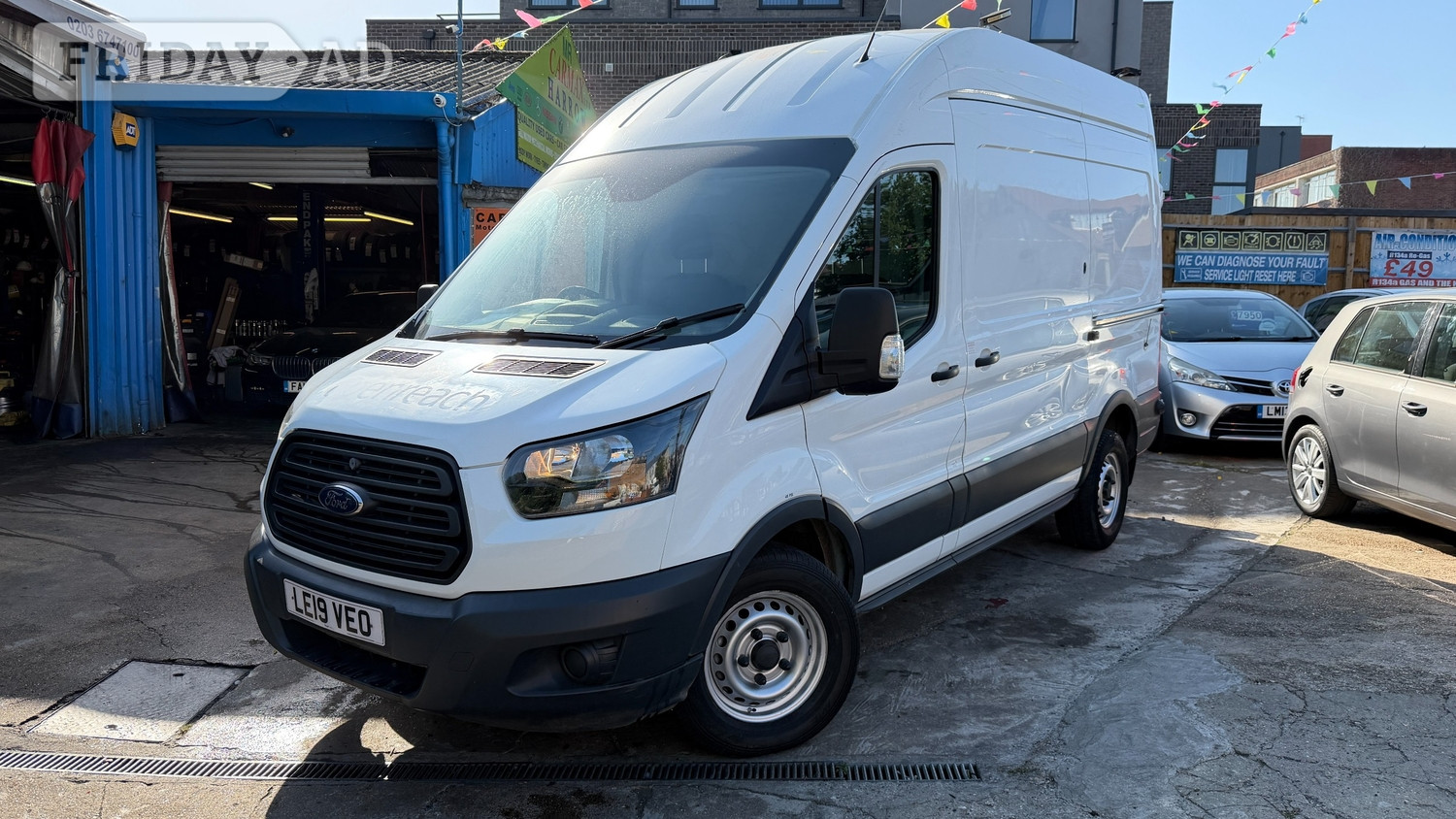 Ford Transit 2019 in Harrow