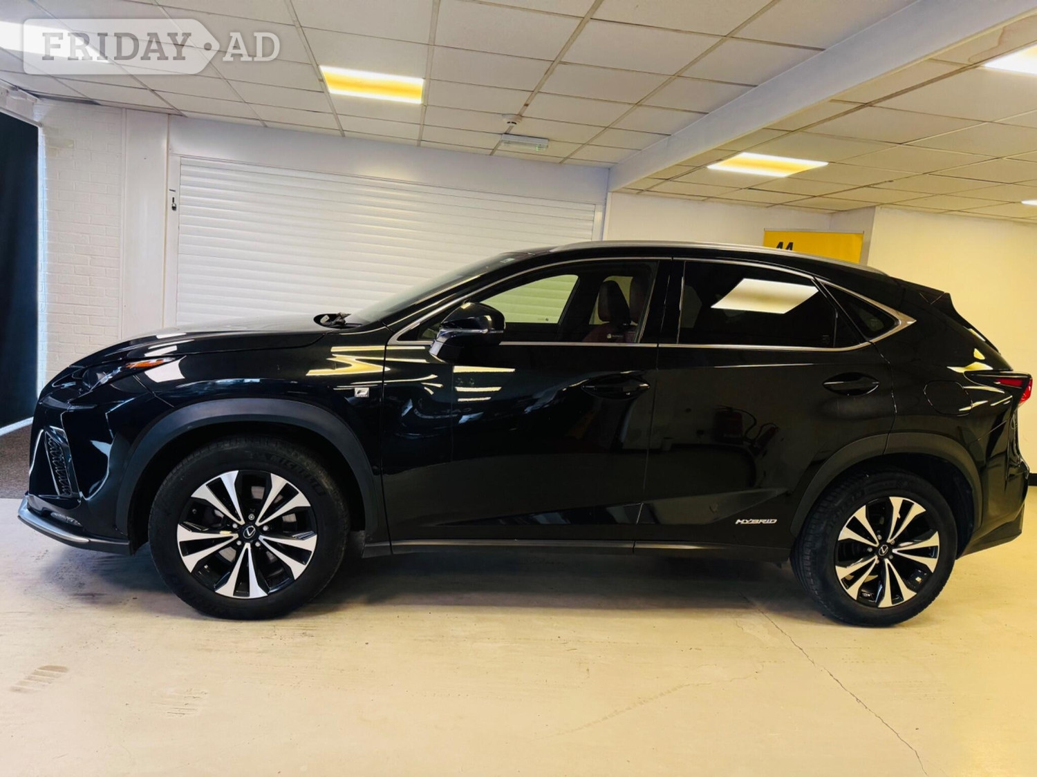 [ berth ]Lexus NX