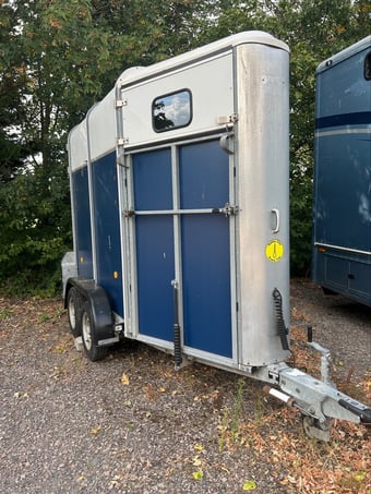 Ifor Williams HB401  Horse Trailer