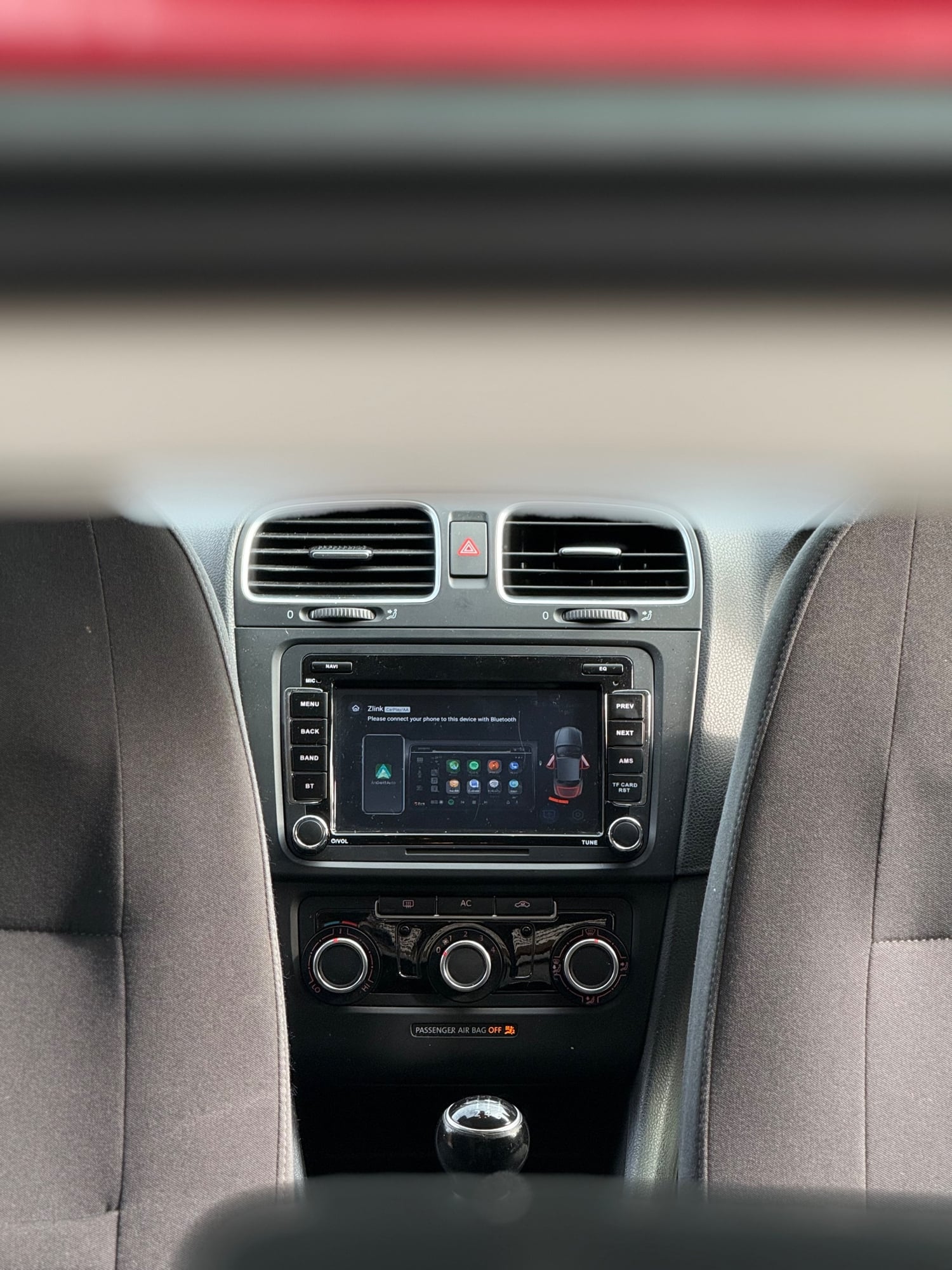 Volkswagen Golf 2011 - Cars