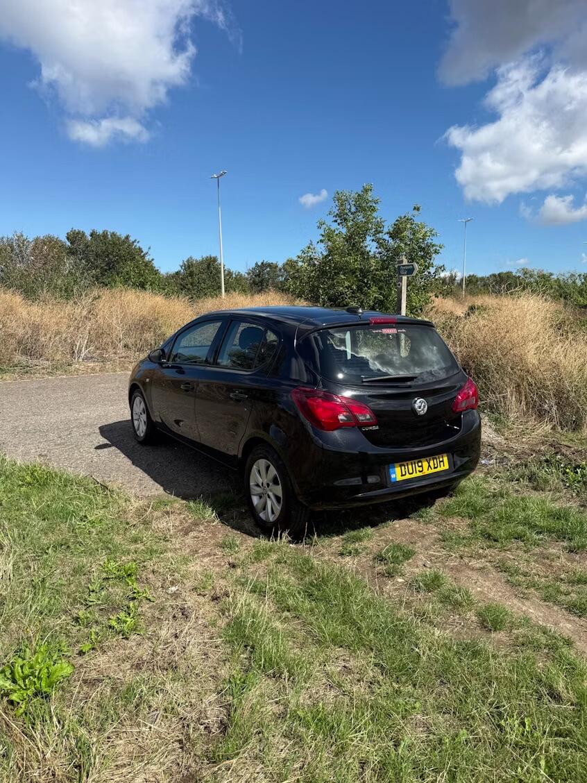 [ berth ]Vauxhall Corsa