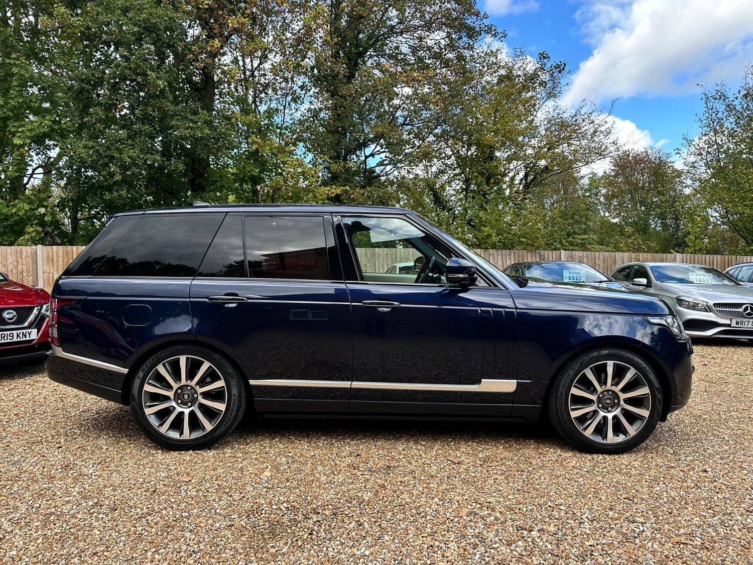 [ berth ]Land Rover Range Rover