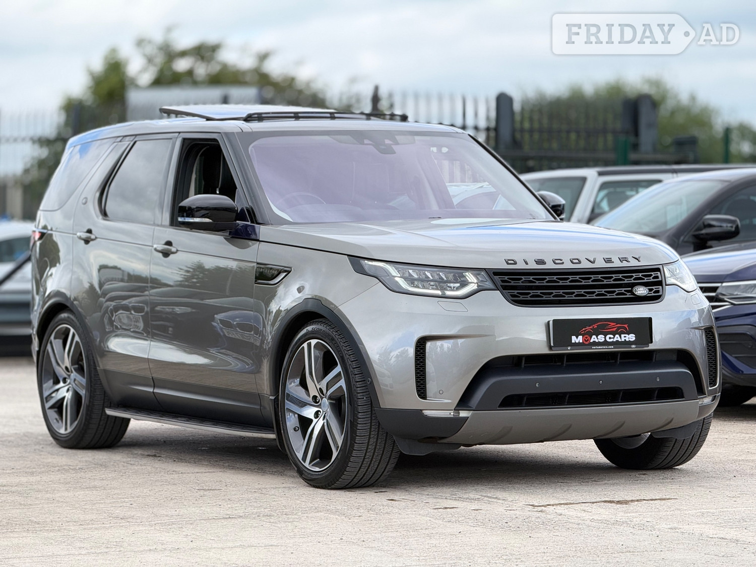 Land Rover Discovery 2017 - Cars