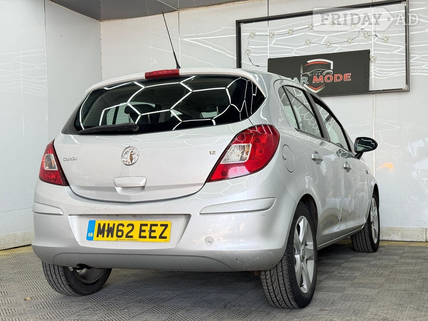 Vauxhall Corsa 2012 - Cars in Hillingdon