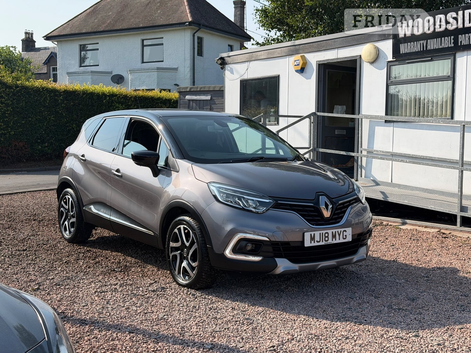 [ berth ]Renault Captur