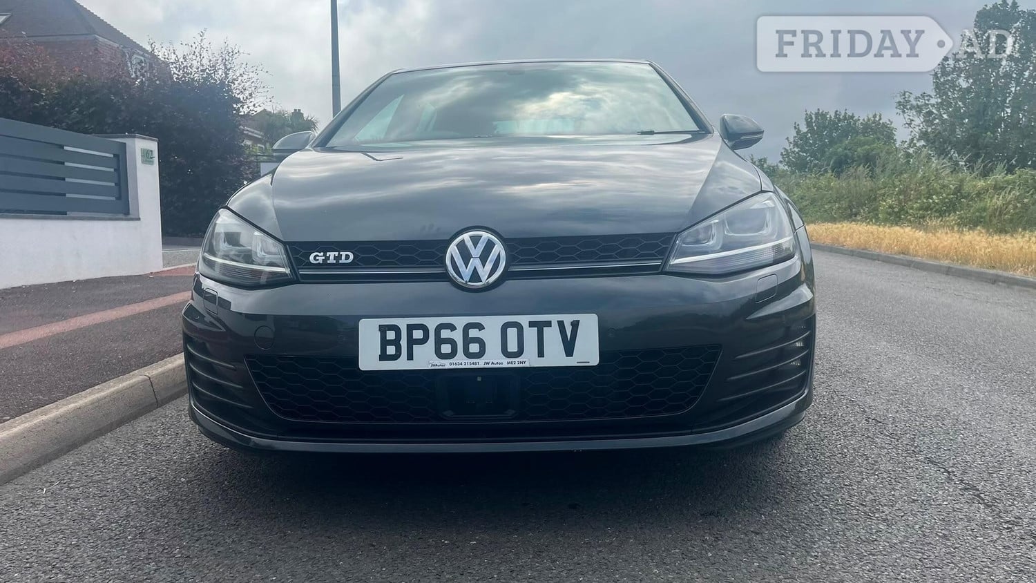 [ berth ]Volkswagen Golf