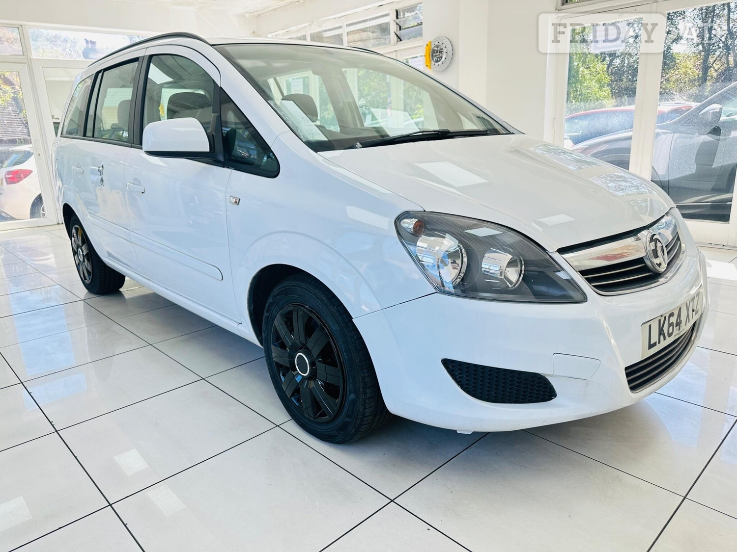 Vauxhall Zafira 2014 in Iver