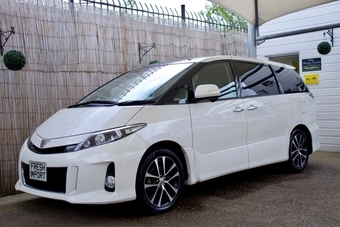 Toyota Estima 2015