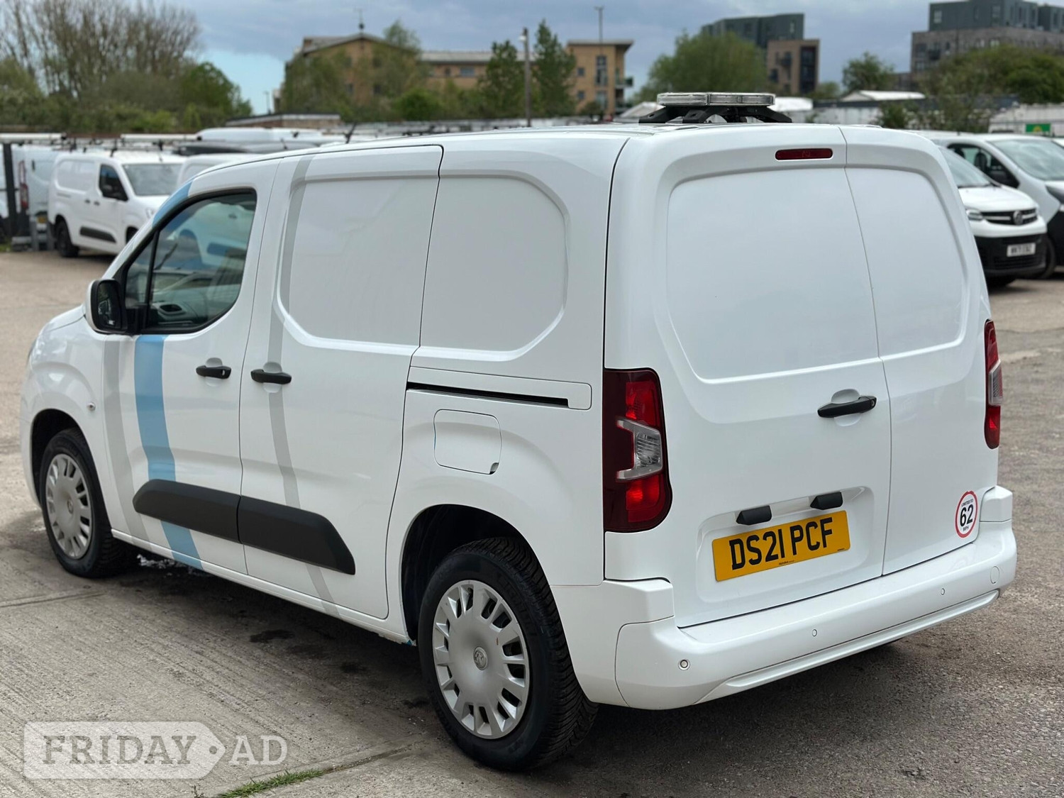 Vauxhall Combo 2021 - Vans & Commercial Vehicles
