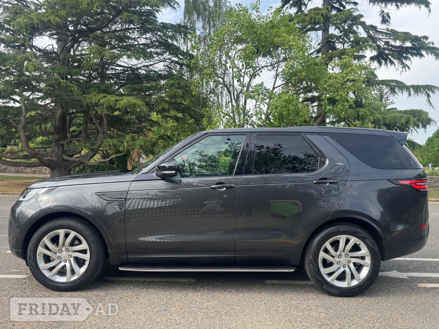 Land Rover Discovery 2017 - Cars in Bexley