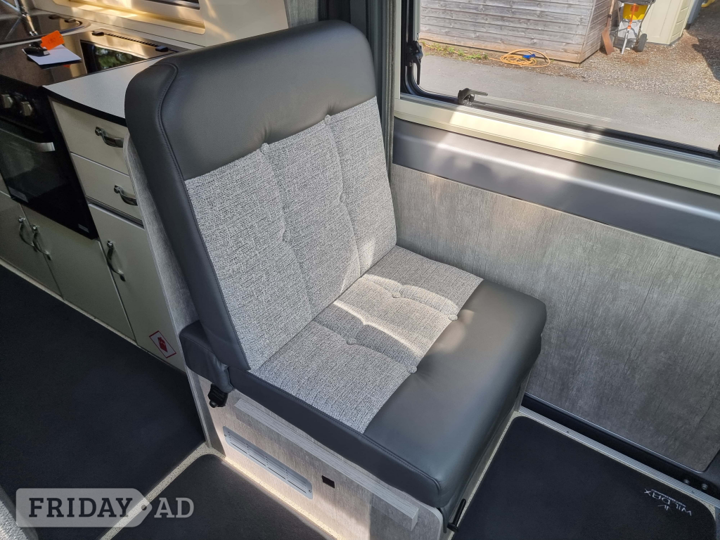 [4 berth ]Wildax Solaris XL