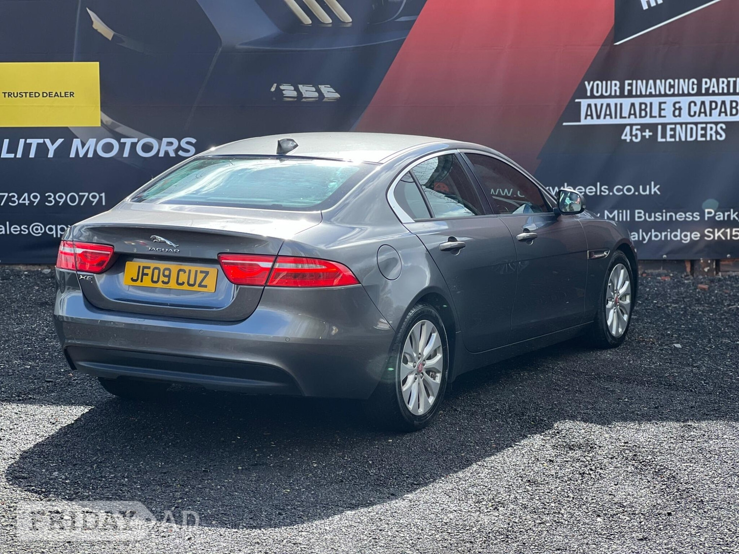 Jaguar XE 2016 - Cars in Stalybridge