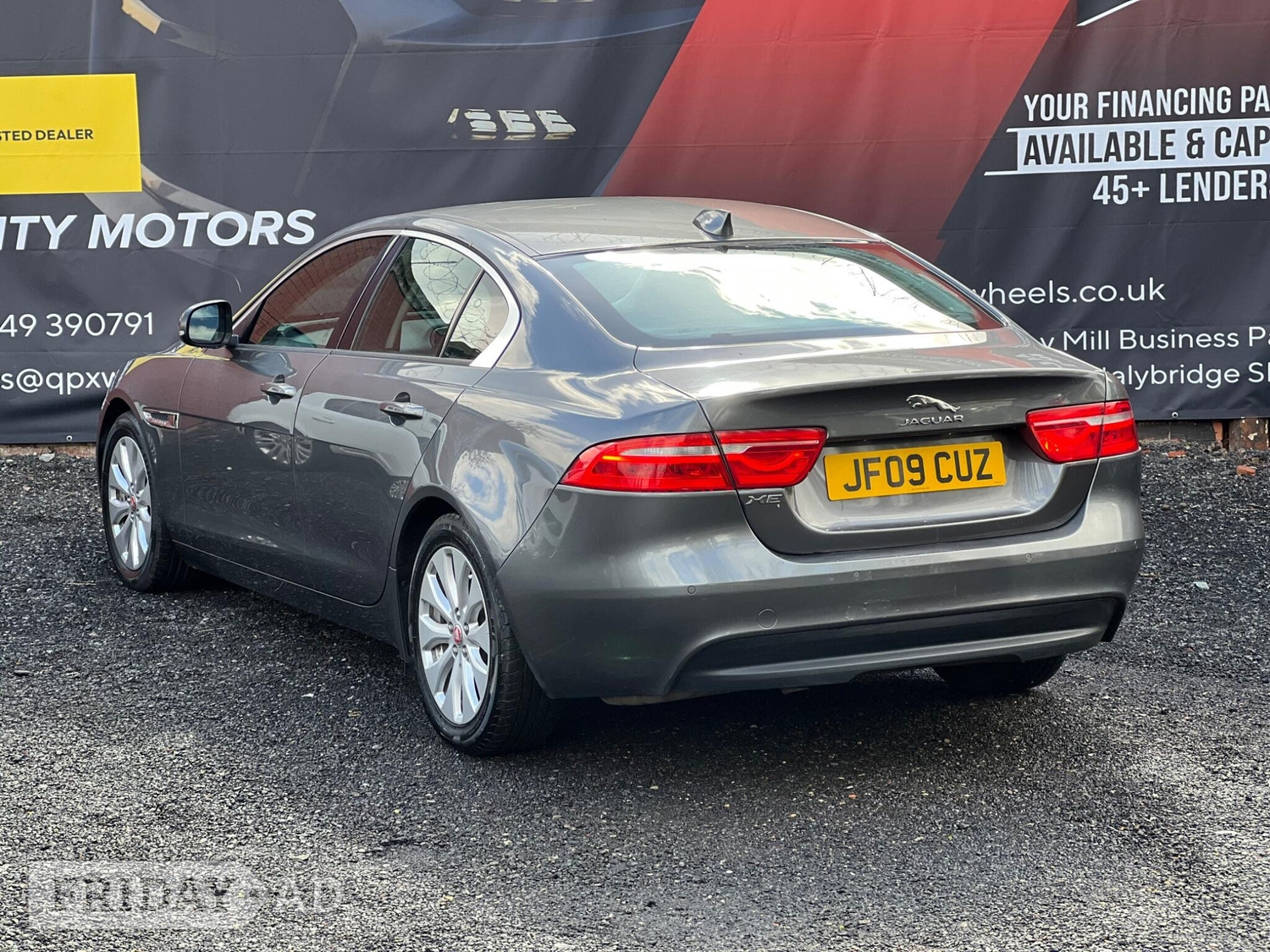 [ berth ]Jaguar XE