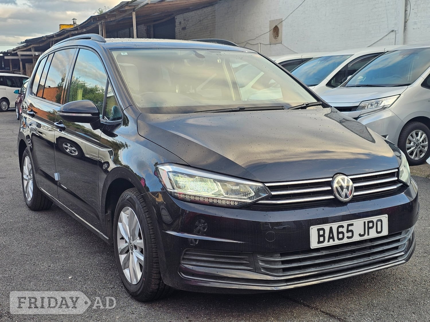 [ berth ]Volkswagen Touran
