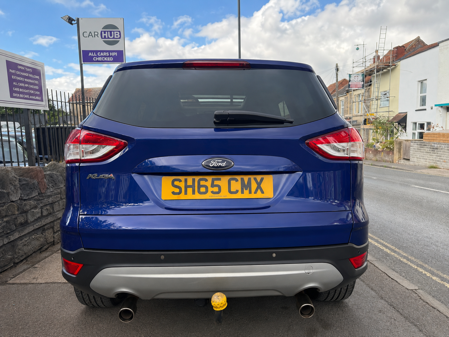 [ berth ]Ford Kuga