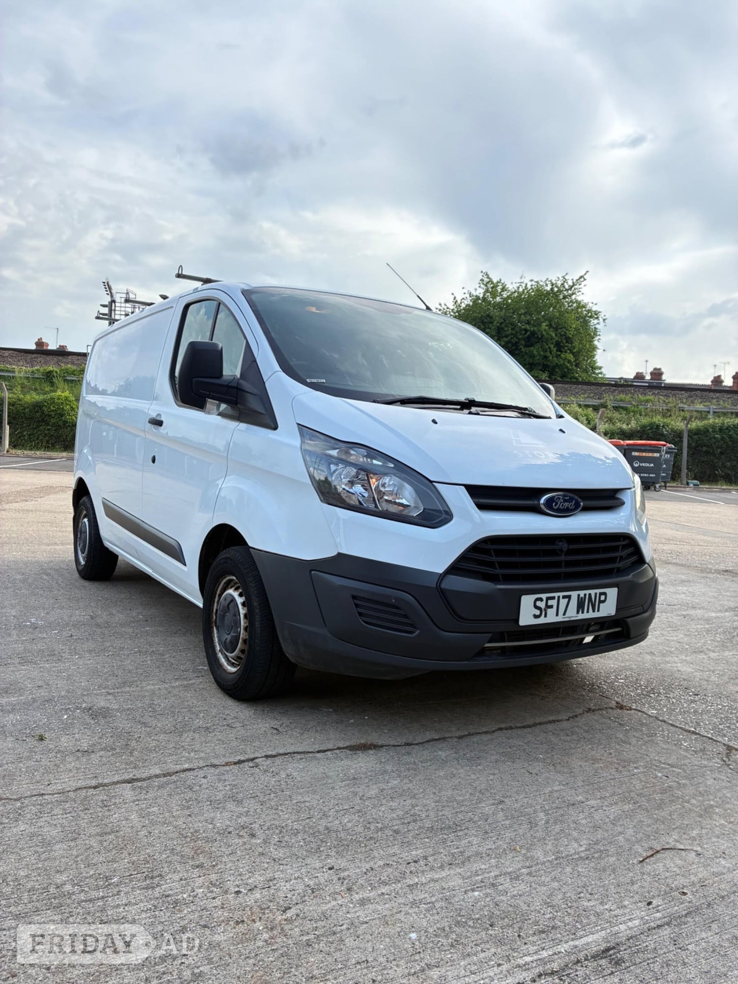 Ford Transit Custom 2017 - Vans & Commercial Vehicles in Reading