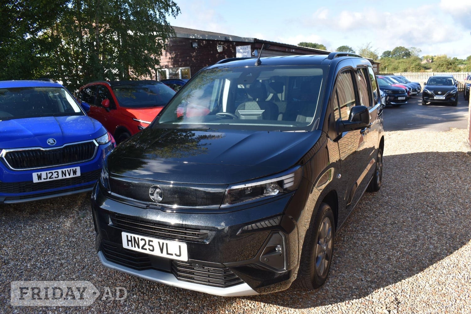 [ berth ]Vauxhall Combo Life