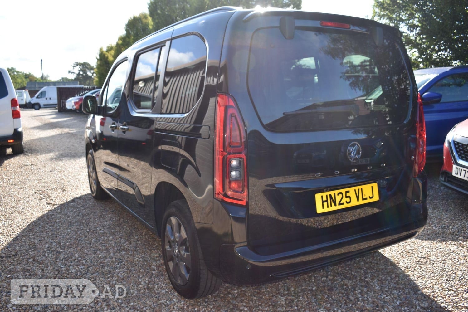 Vauxhall Combo Life 2025 - Cars in Guildford