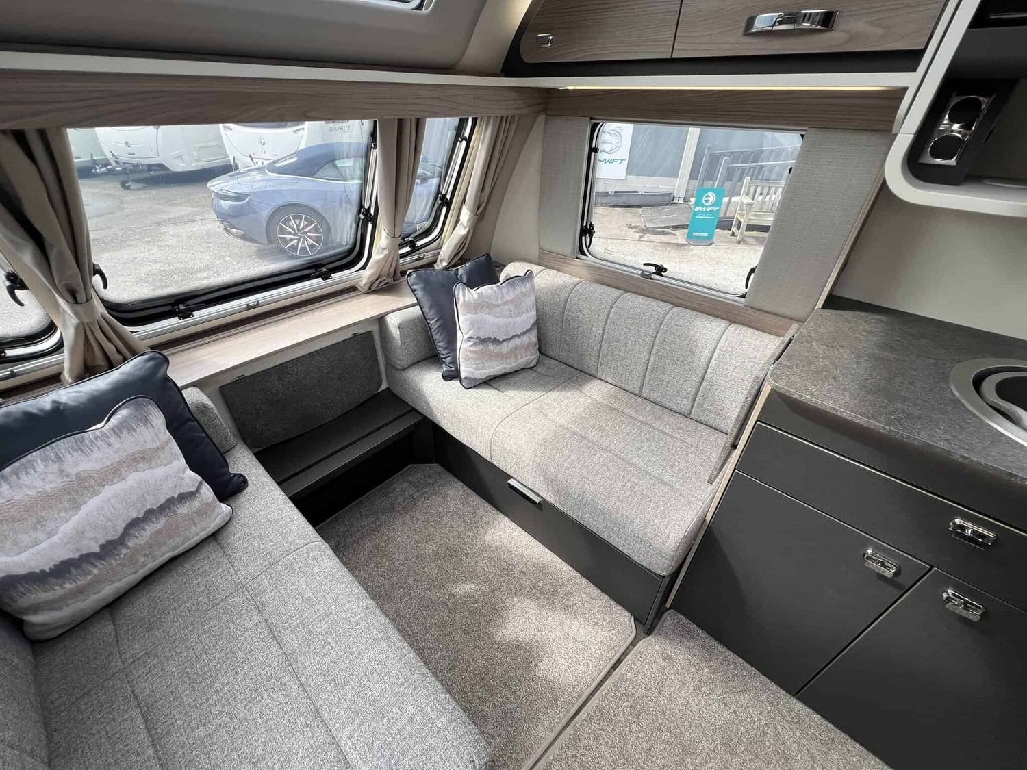 [ berth ]Swift Sprite Exclusive Alpine 4
