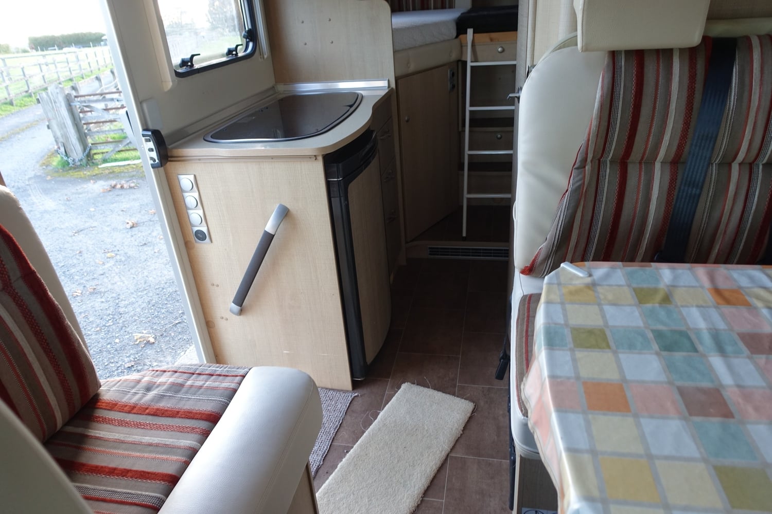 [ berth ]Burstner Travel Van T620 G