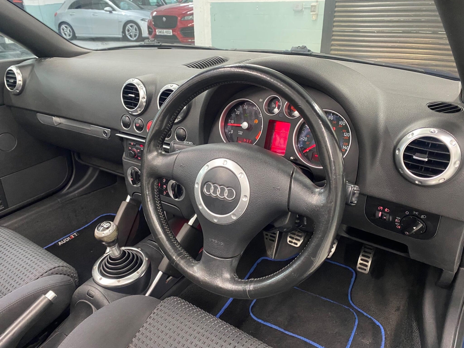 [ berth ]Audi TT