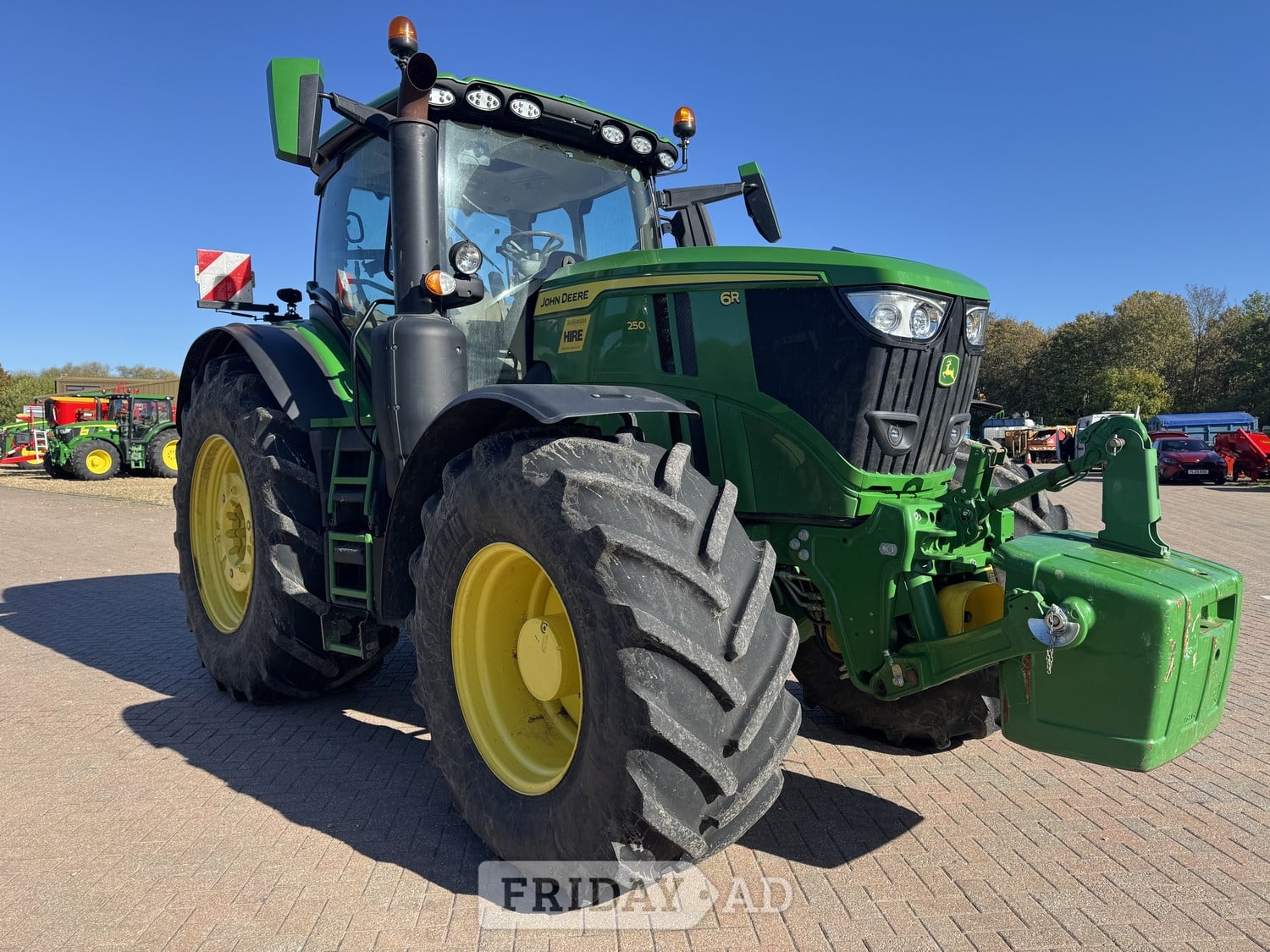 [ berth ]John Deere 6R 250