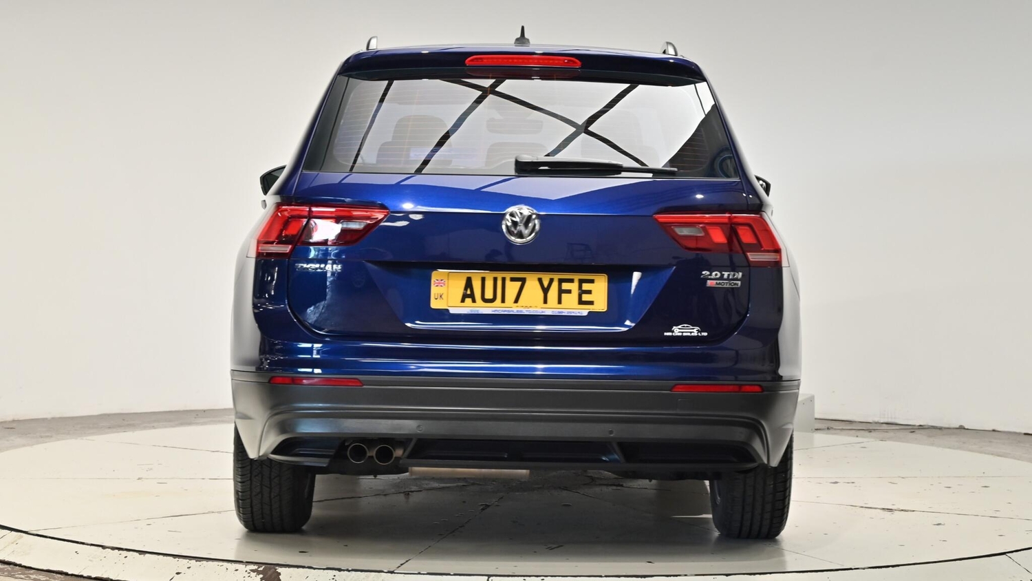Volkswagen Tiguan 2017 - Cars
